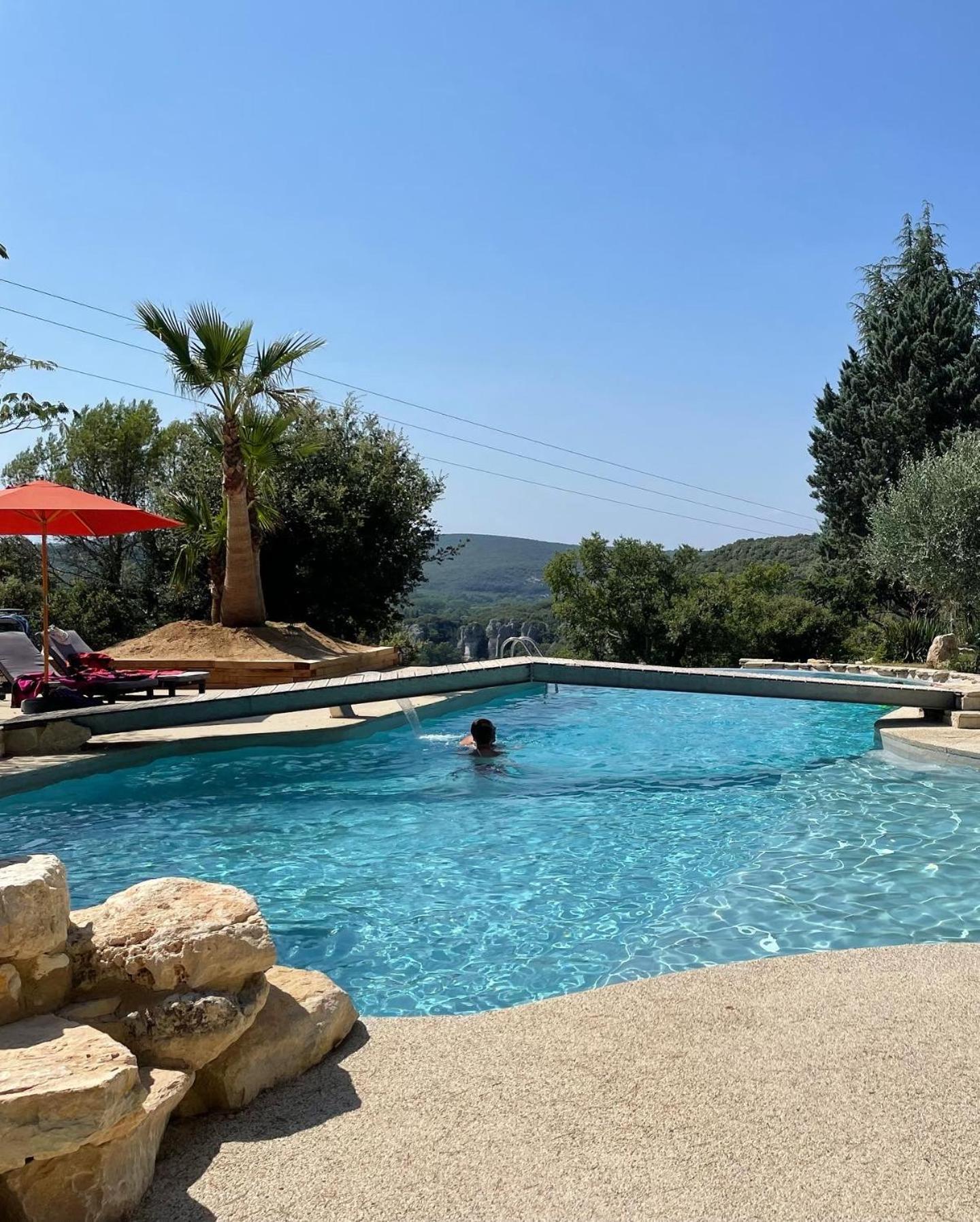 Montclus  Hotel Restaurant Clos Des Sullys מראה חיצוני תמונה